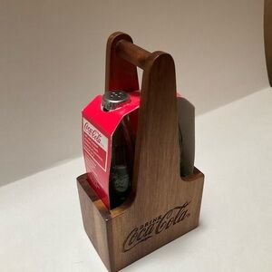 Coca-Cola Wooden Carrier w/ Mini green Glass Bottles SALT & PEPPER Shakers *New*